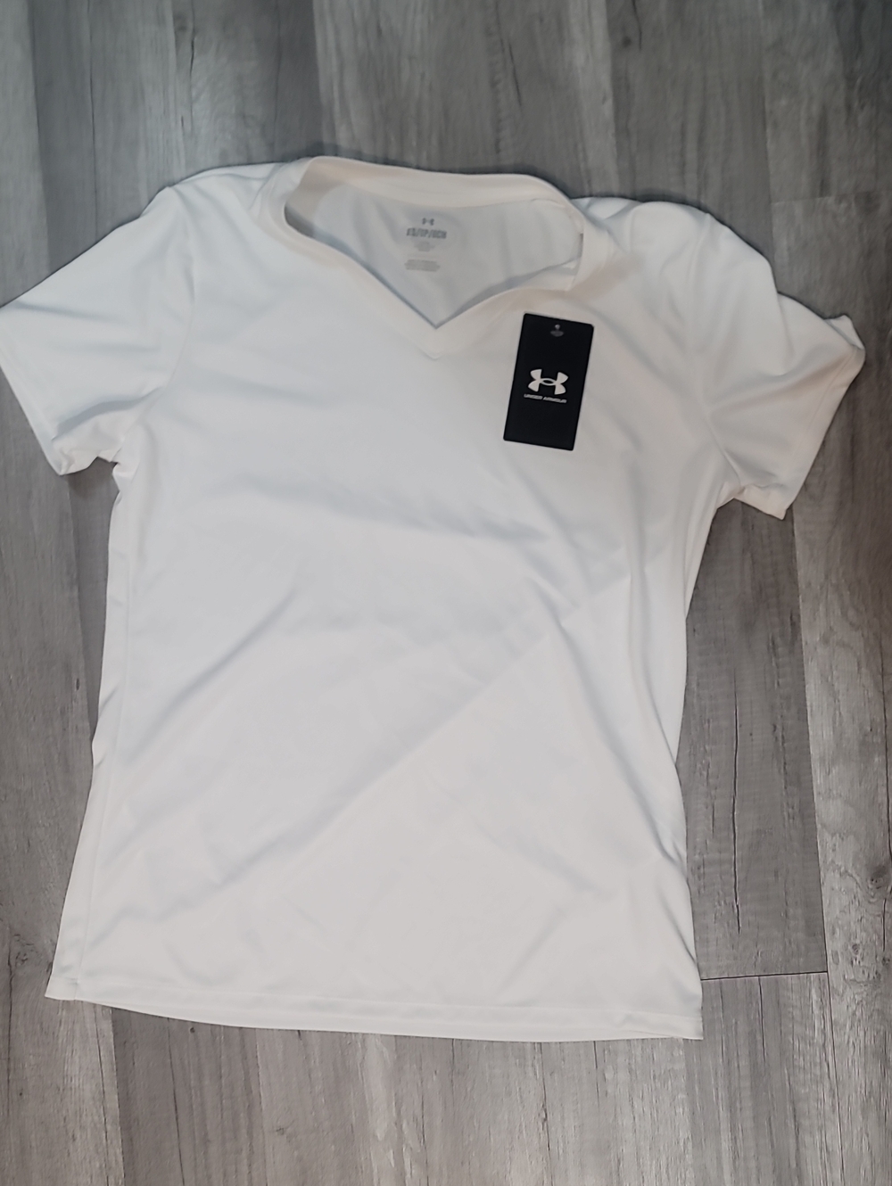 Womens Dri FIT Under Armour White V-Neck Athletic Tee
